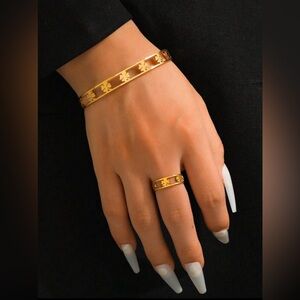 18k Gold Plated  2pcs Simple Geometric Clover Bracelet and Ring